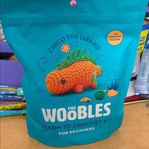 The Woobles "Chico the Lizard" Crochet Kit - green and orange